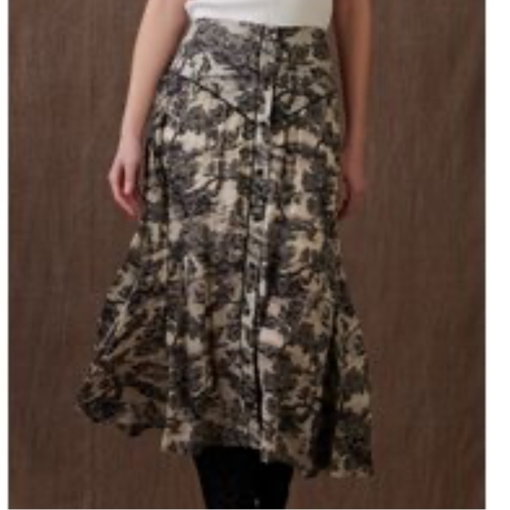 Double D Ranch Wide Open Trail Toile Skirt
Size Small NWT